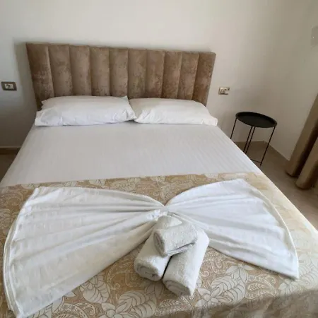 Hotell Bregu I Detit Erm 3*